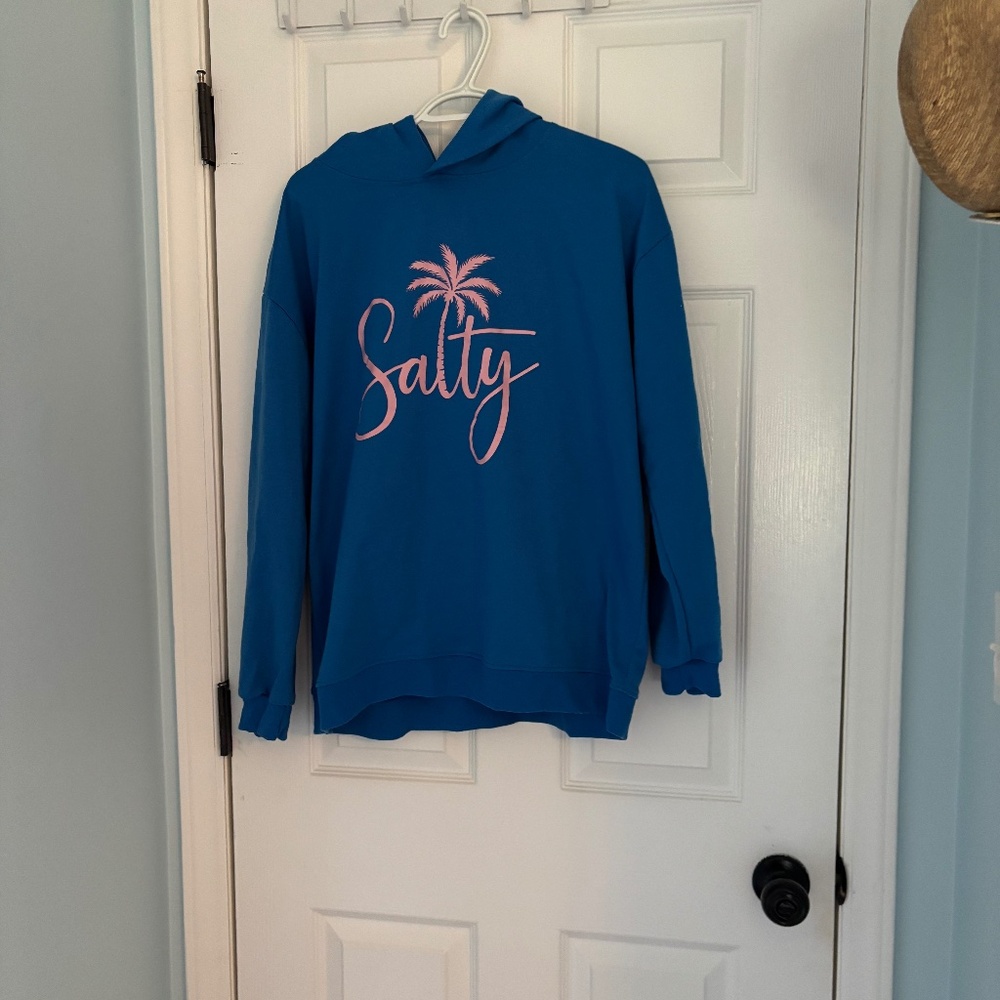 Size L, "SALTY" hooded sweatshirt. Soft NWOT.